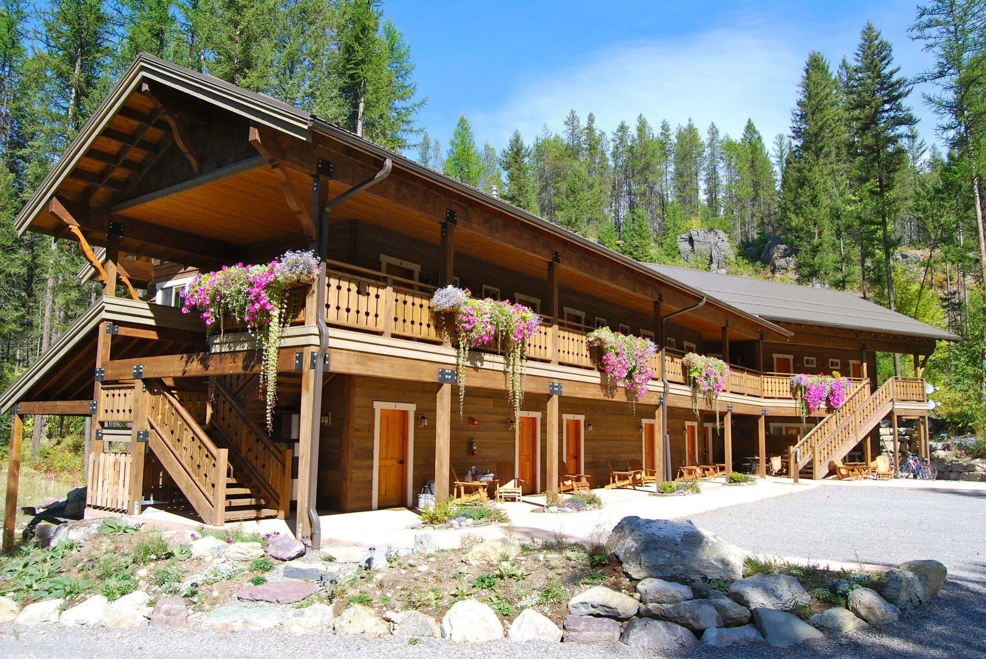 Glacier Guides Lodge West Glacier Bagian luar foto